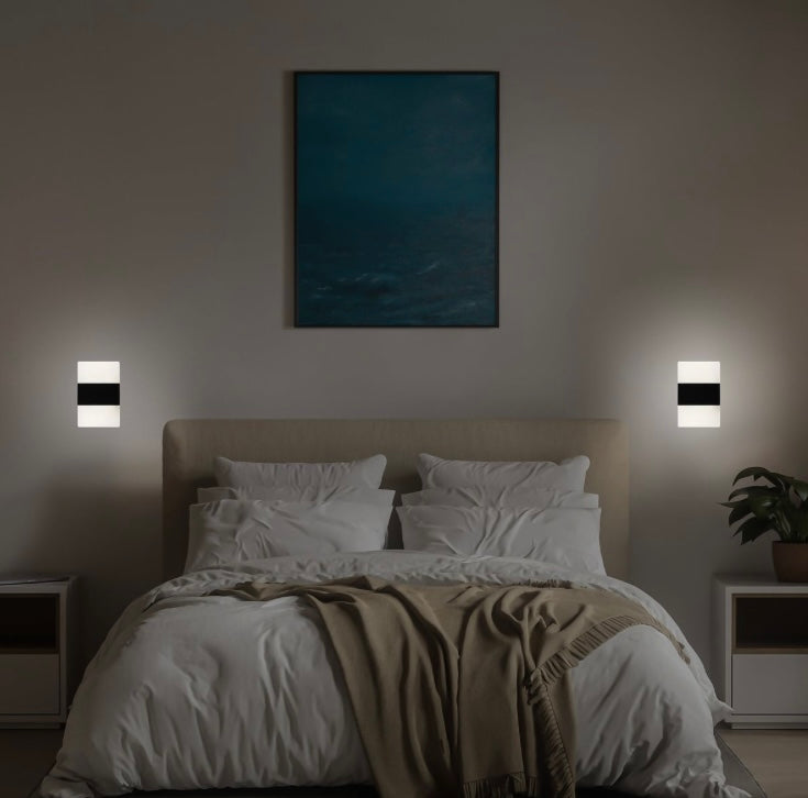 Modern Outdoor Wall Light - 3000K Warm White, Die-cast Aluminium - White