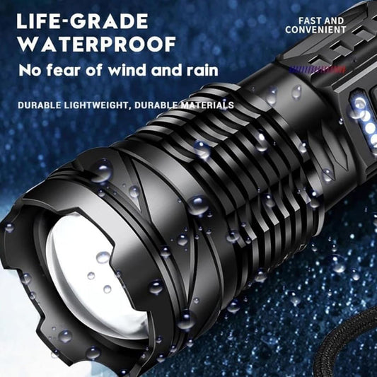 Zoomable LED Torch - Rechargeable - 800lm -With Side Light