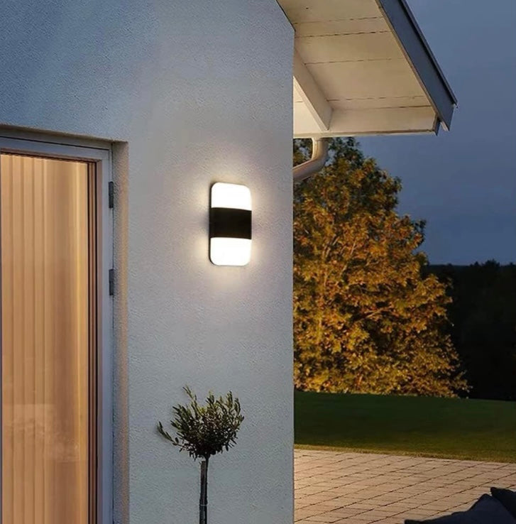 Modern Outdoor Wall Light - 3000K Warm White, Die-cast Aluminium - White